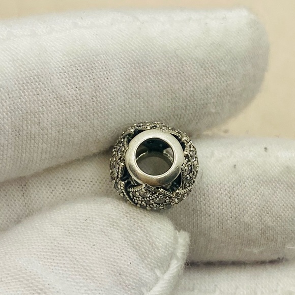 EUC Pandora 791906CZ Sterling Silver Oriental Fan Charm w/ Clear Zirconia - Picture 8 of 10